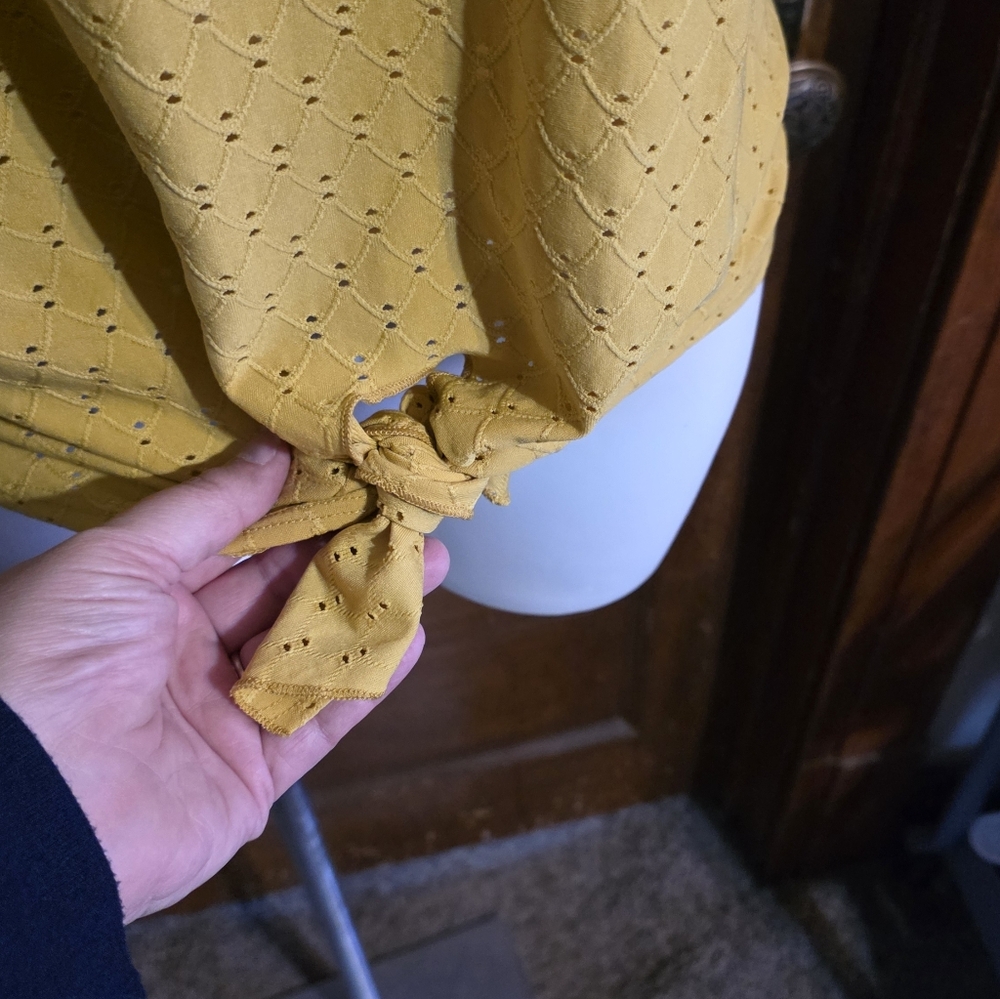 W5 Tie Hem Eyelet Top Golden Yellow Size M - Picture 6 of 8